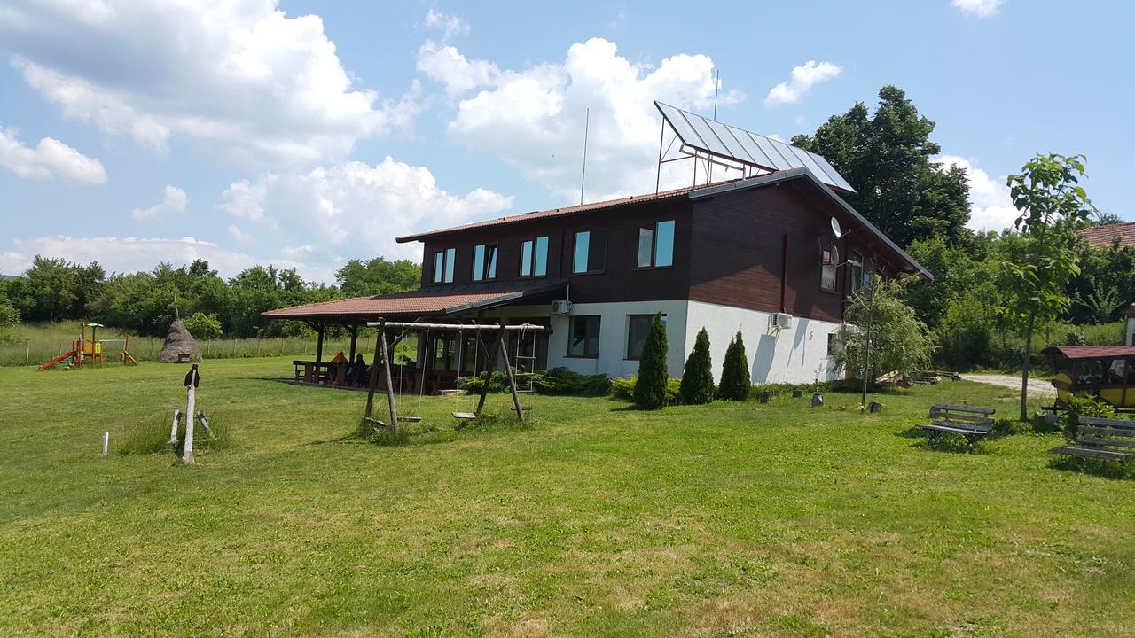 Complex Pristan In The Mountain Hotel Silkovci Kültér fotó