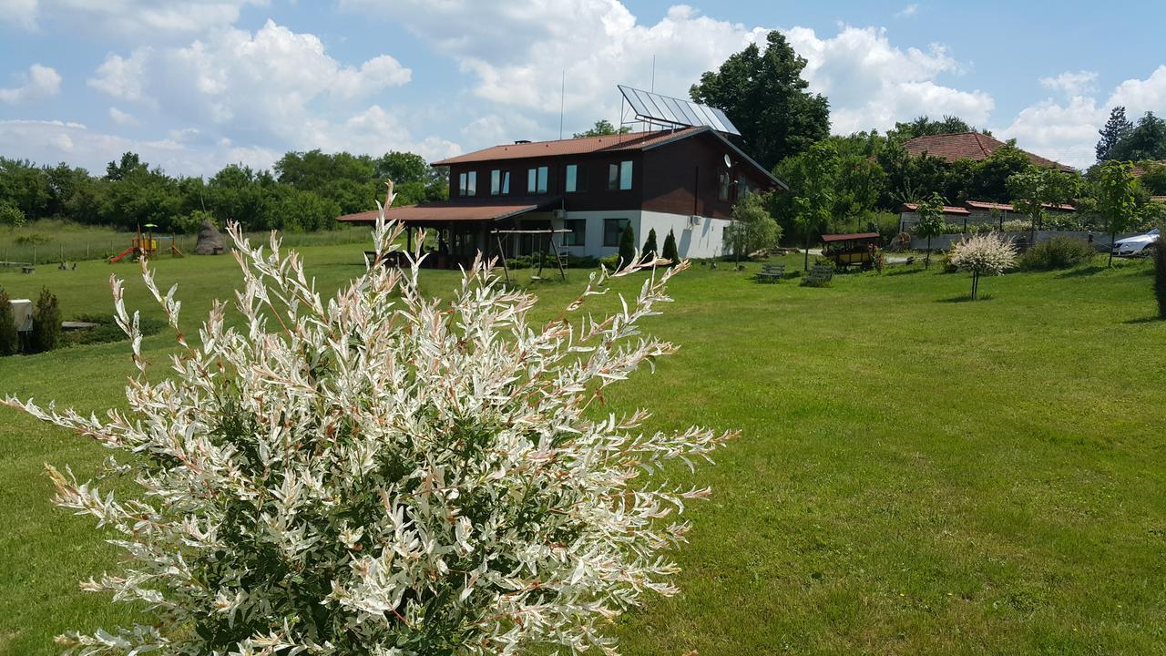 Complex Pristan In The Mountain Hotel Silkovci Kültér fotó
